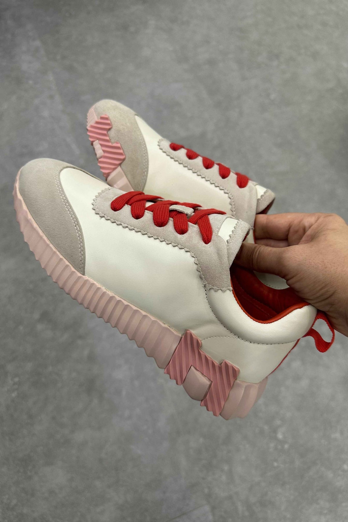 Hermès Bouncing Sneaker – Cream Pink Sole