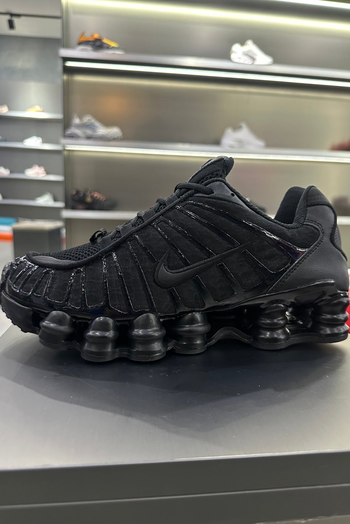 Nike Shox TL Triple Black - MAGIC CITY