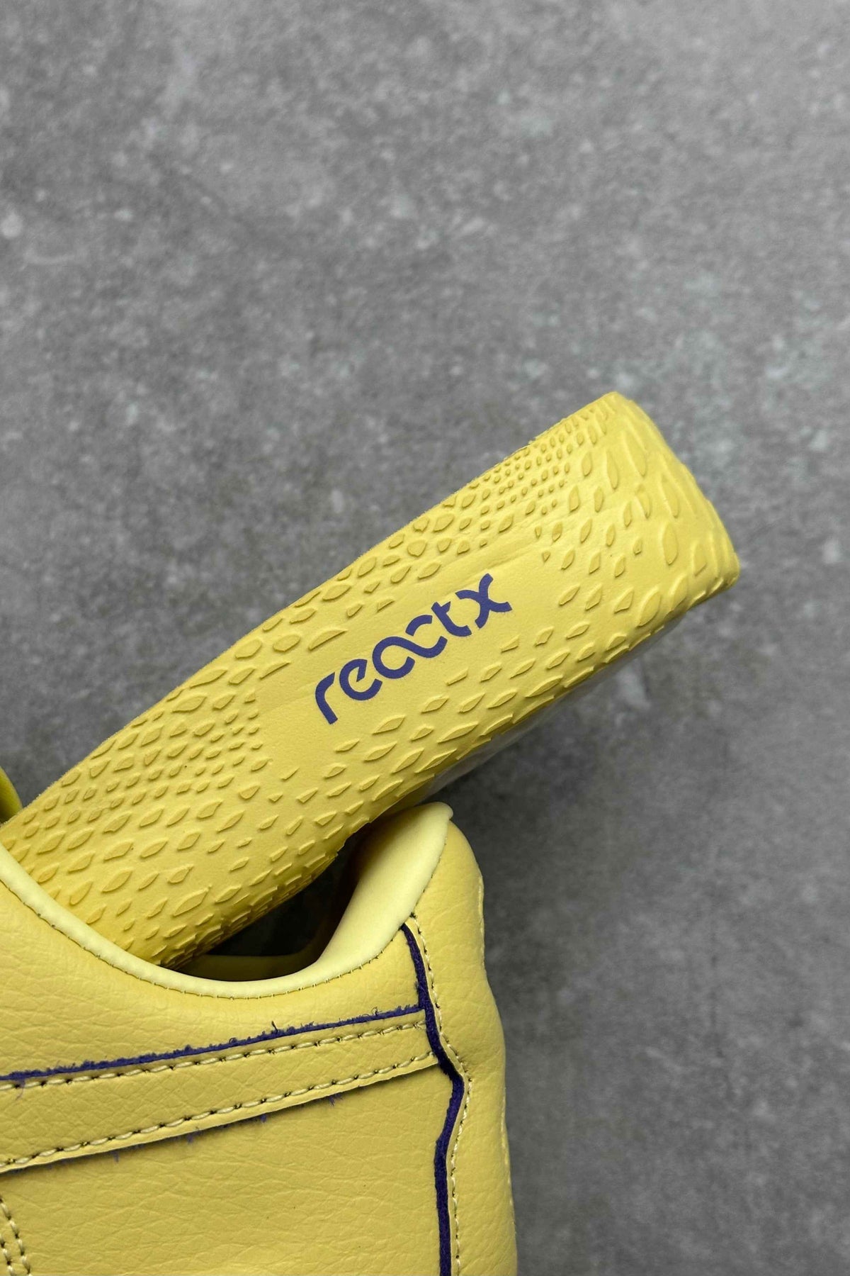 Kobe Bryant x Nike AF1 - Soft Yellow