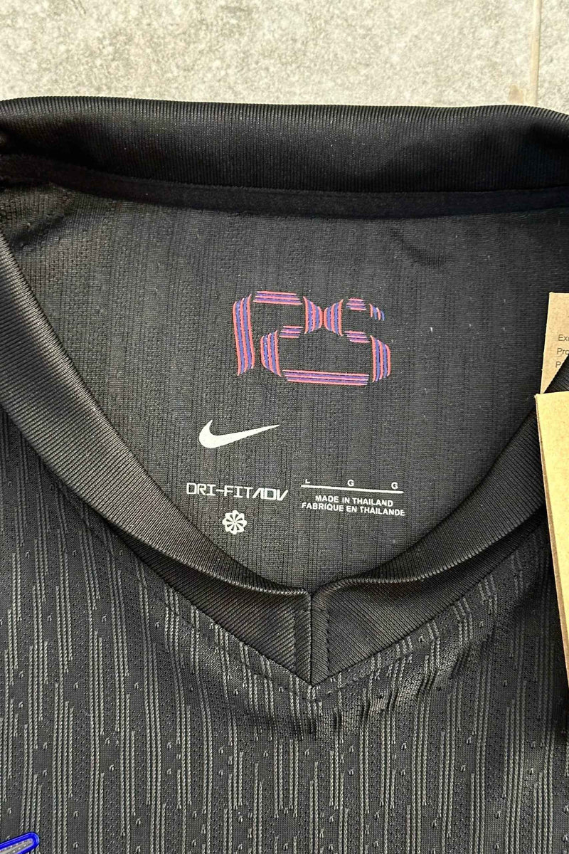 FC Barcelona × Travis Scott Limited
Edition Black 2025 - MAGIC CITY