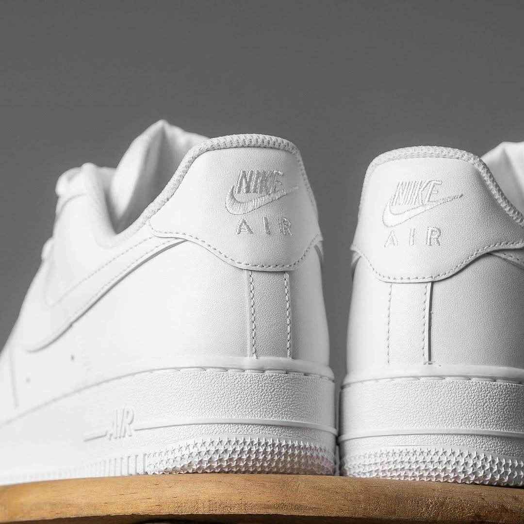 Nike Air Force 1 Triple White - MAGIC CITY