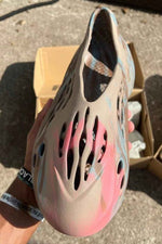 Yeezy Foam RNNR MX Sand Grey - MAGIC CITY