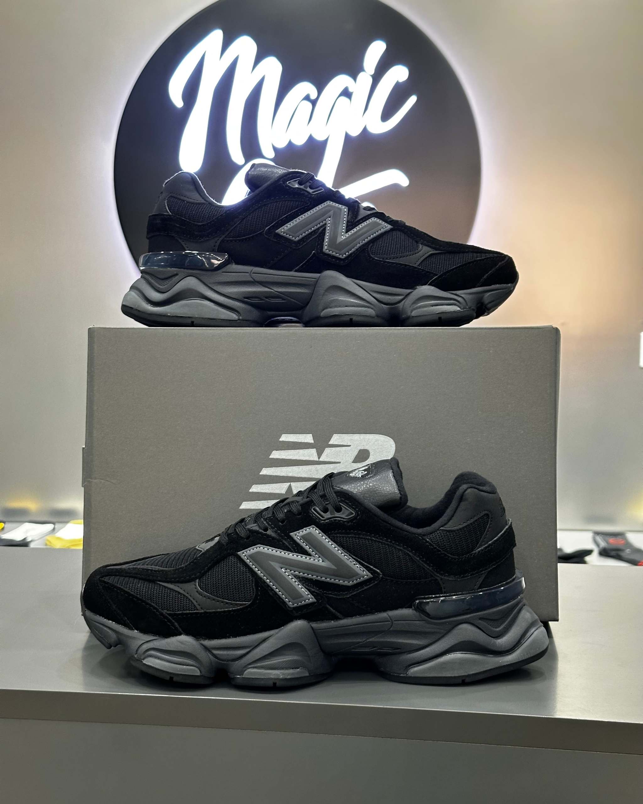 NB 9060 Triple Black
