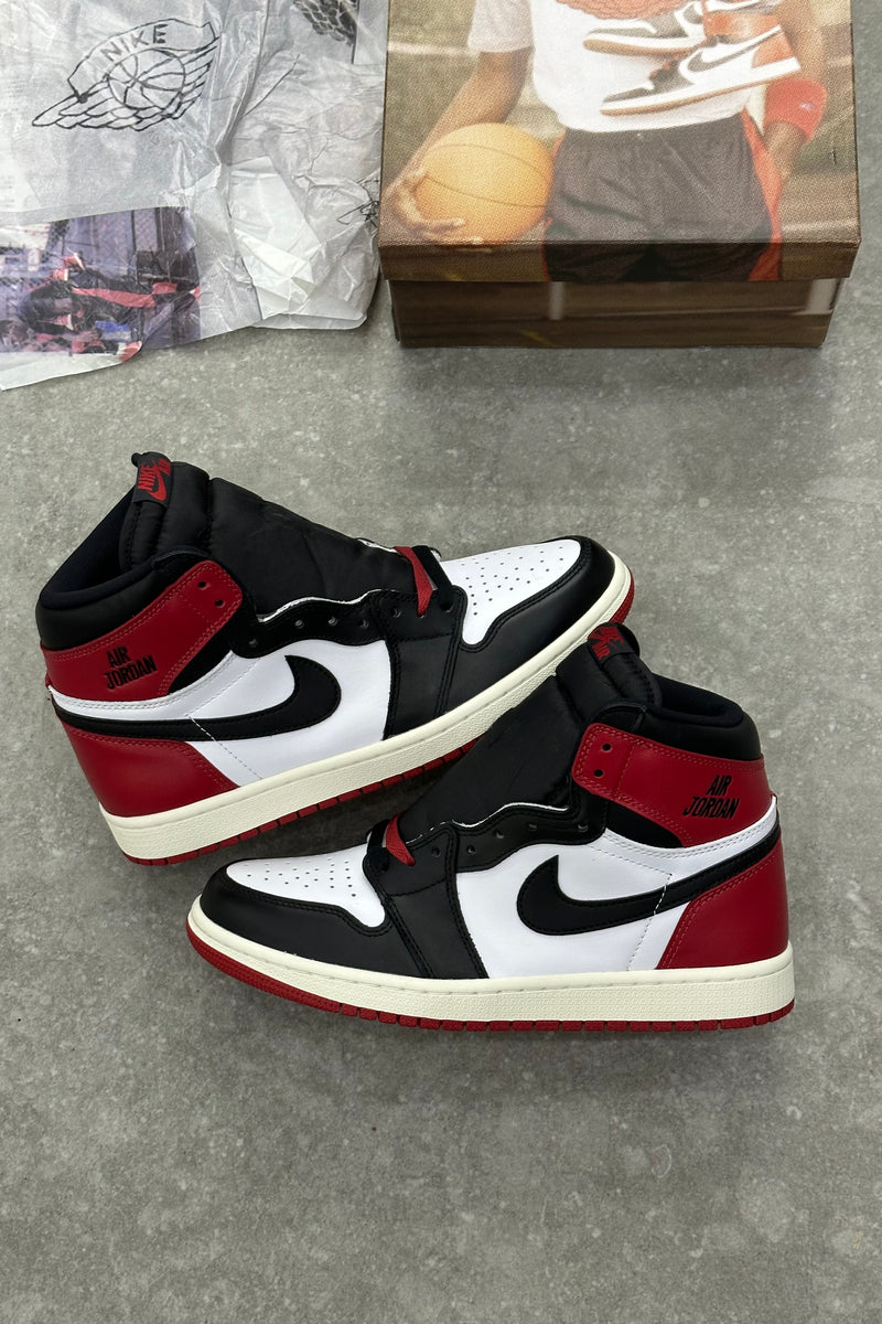 Jordan 1 Retro High OG - Black Toe Reimagined