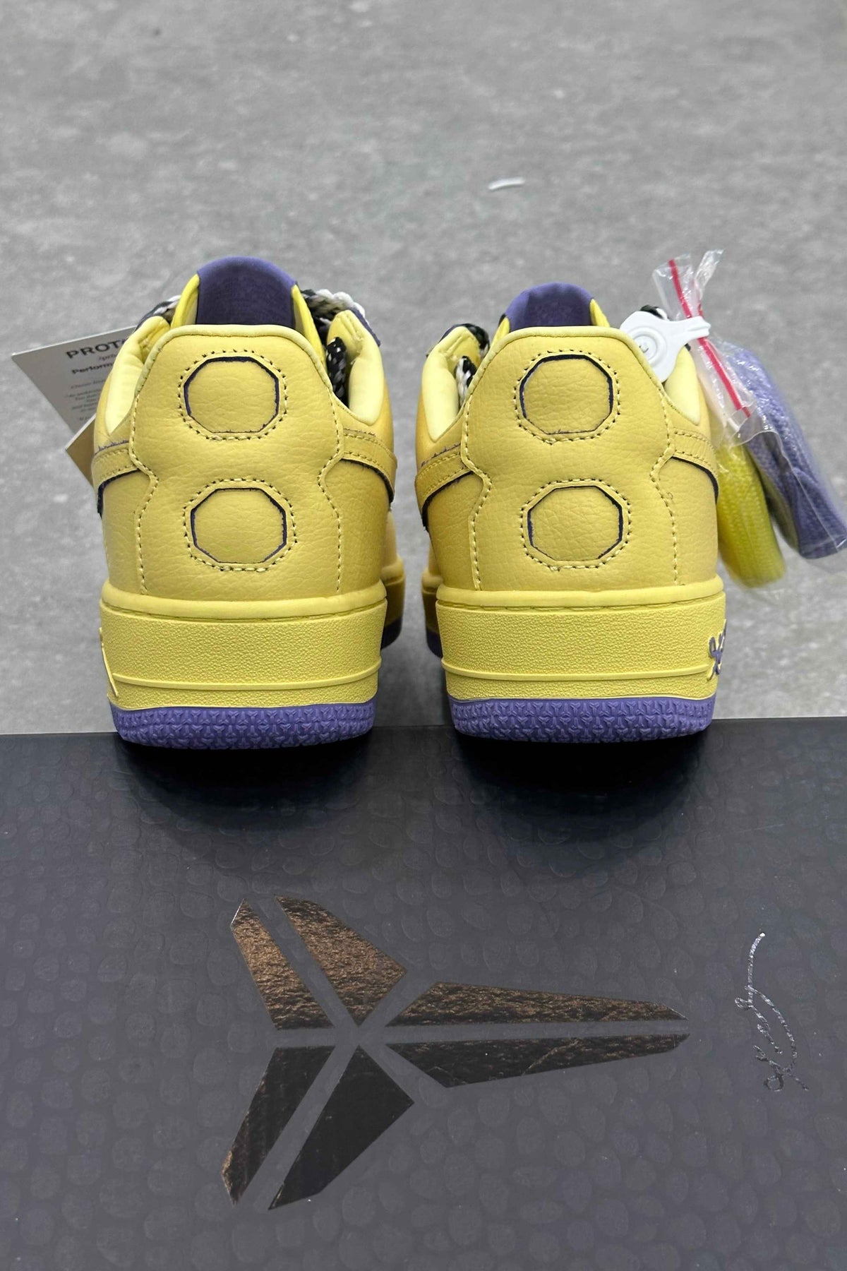 Kobe Bryant x Nike AF1 - Soft Yellow