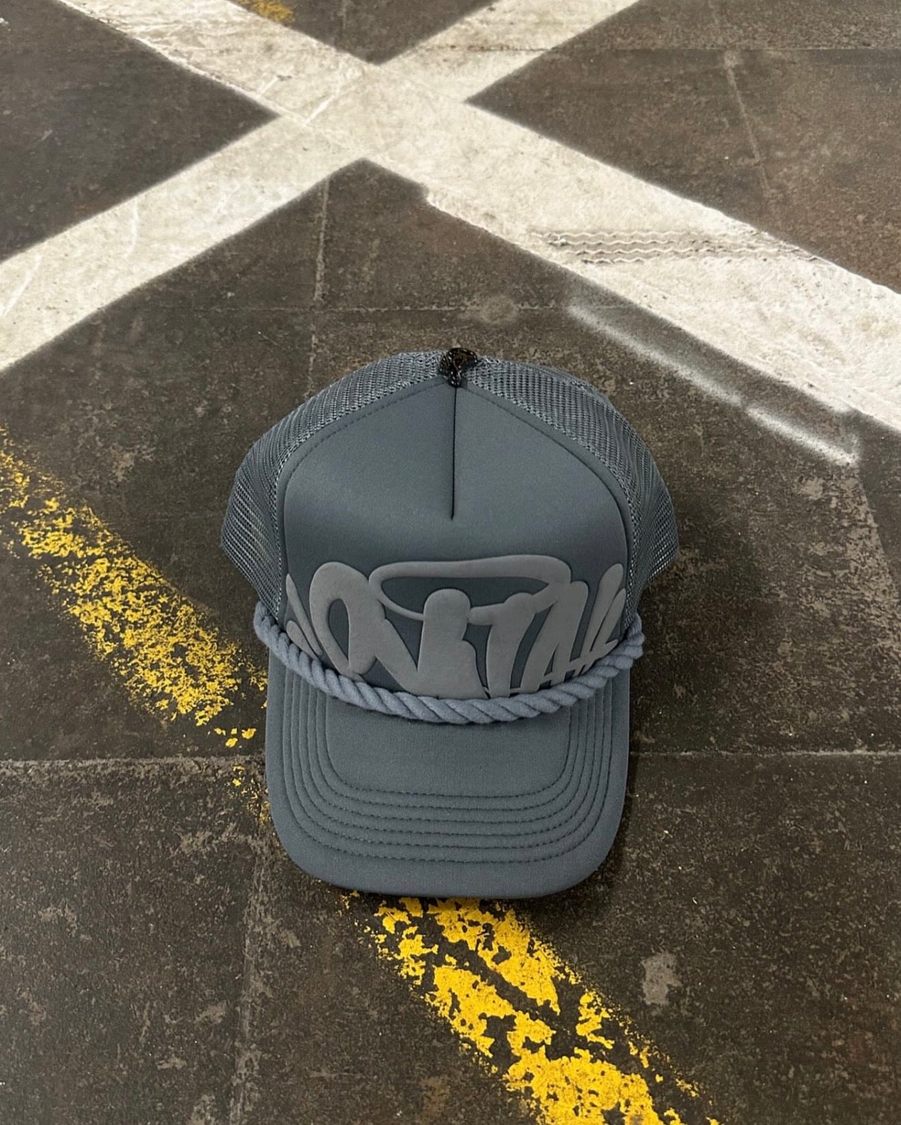 Syna World Rope Trucker Hat – Grey