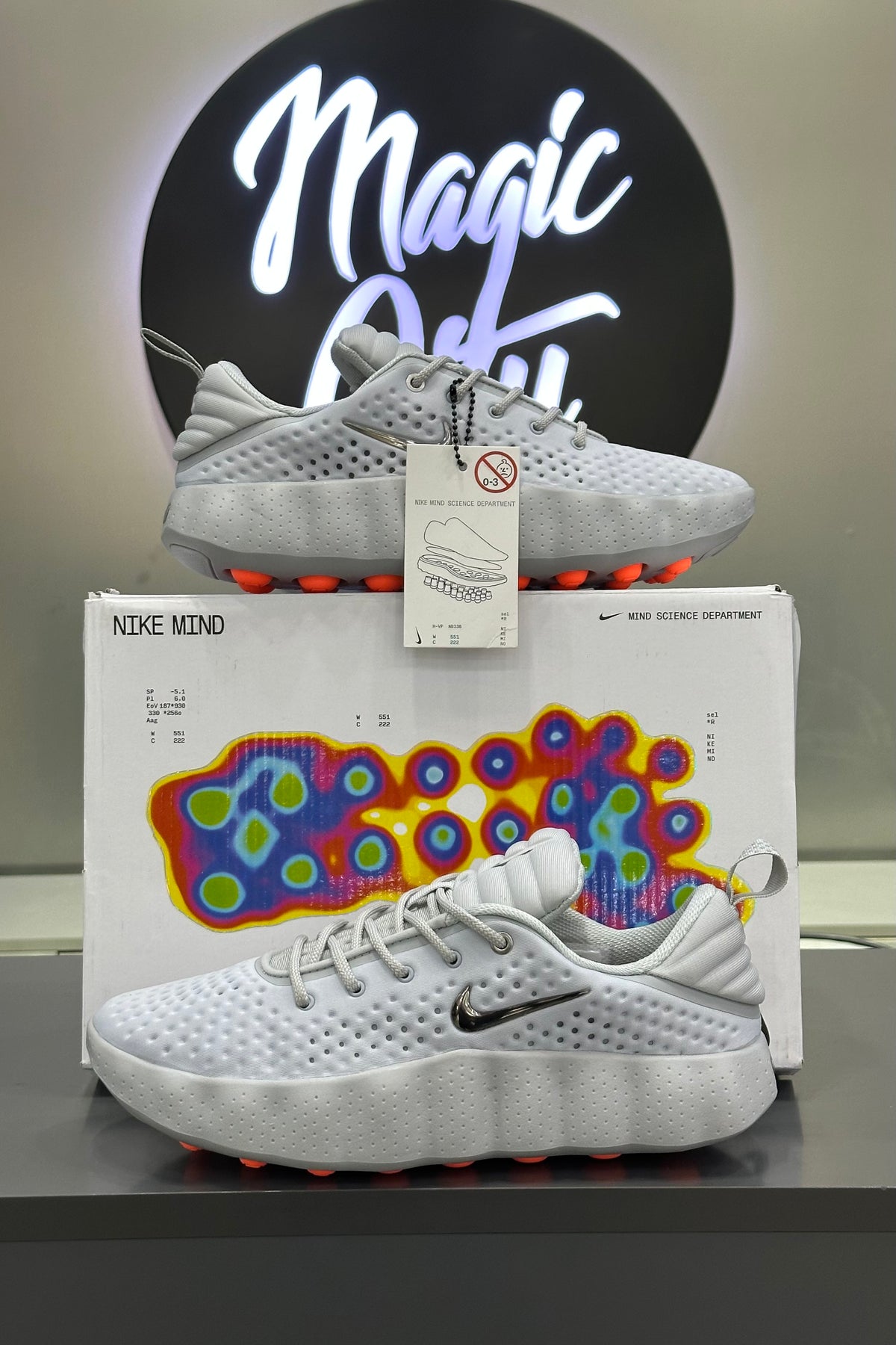 Nike Mind 002 - Light Smoke Grey