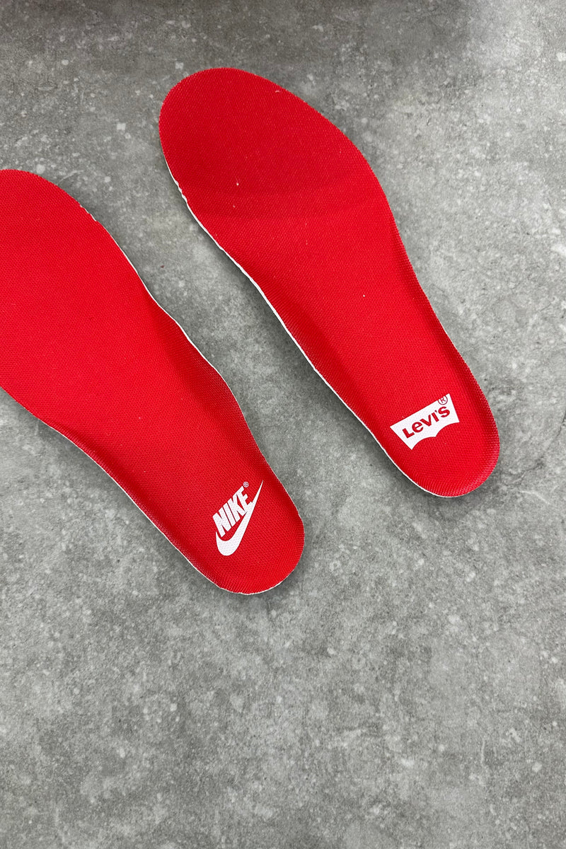 Nike Air Max 95 x Levi's – Sail