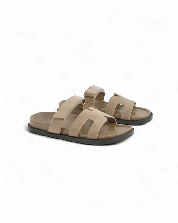 Hermes Chypre Sandal Beige Sable
Suede Goatskin (Women's)