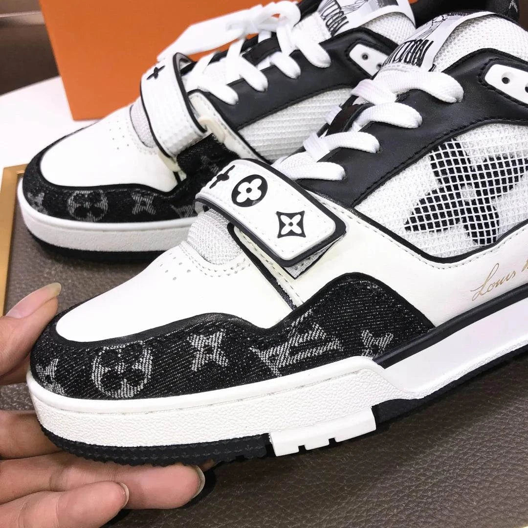 Louis Vuitton LV Trainer sangle velcromonogramme denim Black WhiteLouis Vuitton LV Trainer sangle velcro
monogramme denim Black WhiteMAGIC CITY