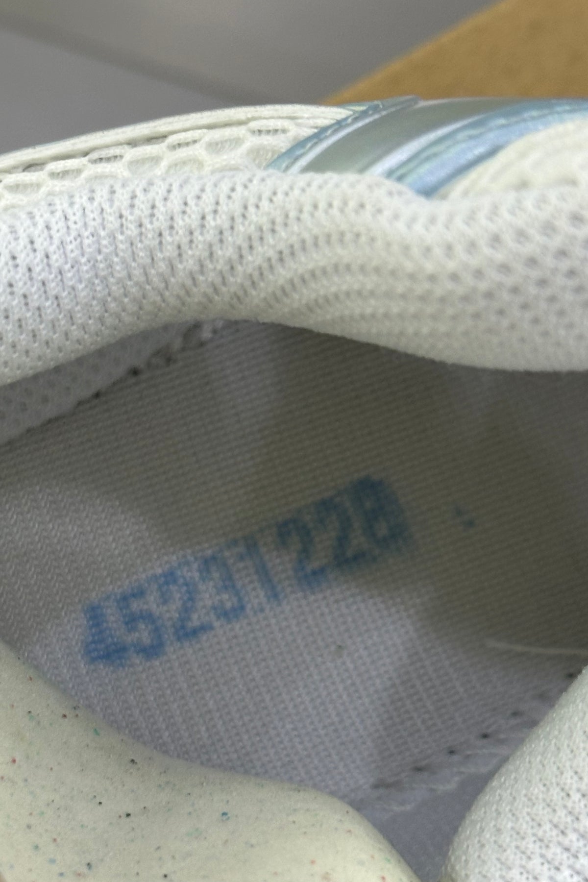 ASICS Gel-Kayano 14 – White Fjord Grey