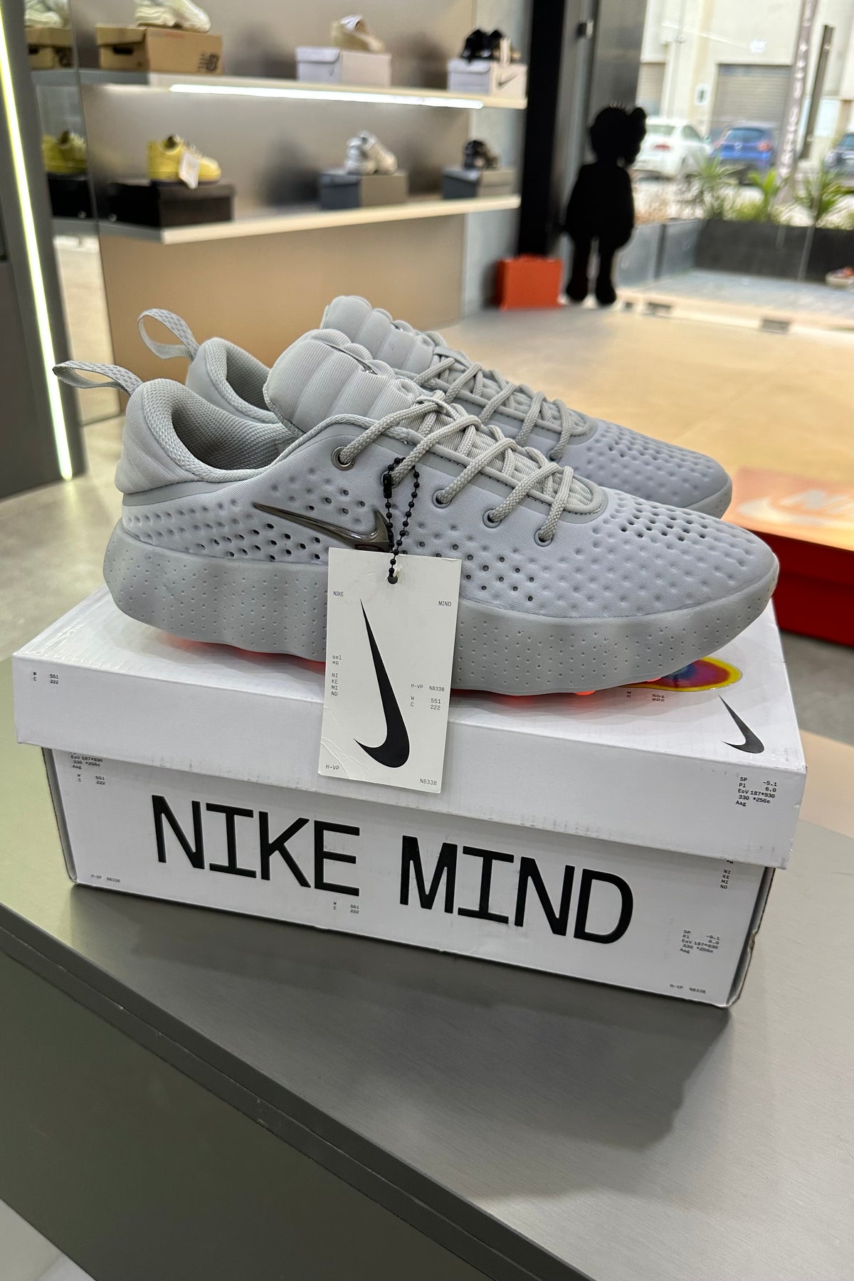Nike Mind 002 - Light Smoke Grey
