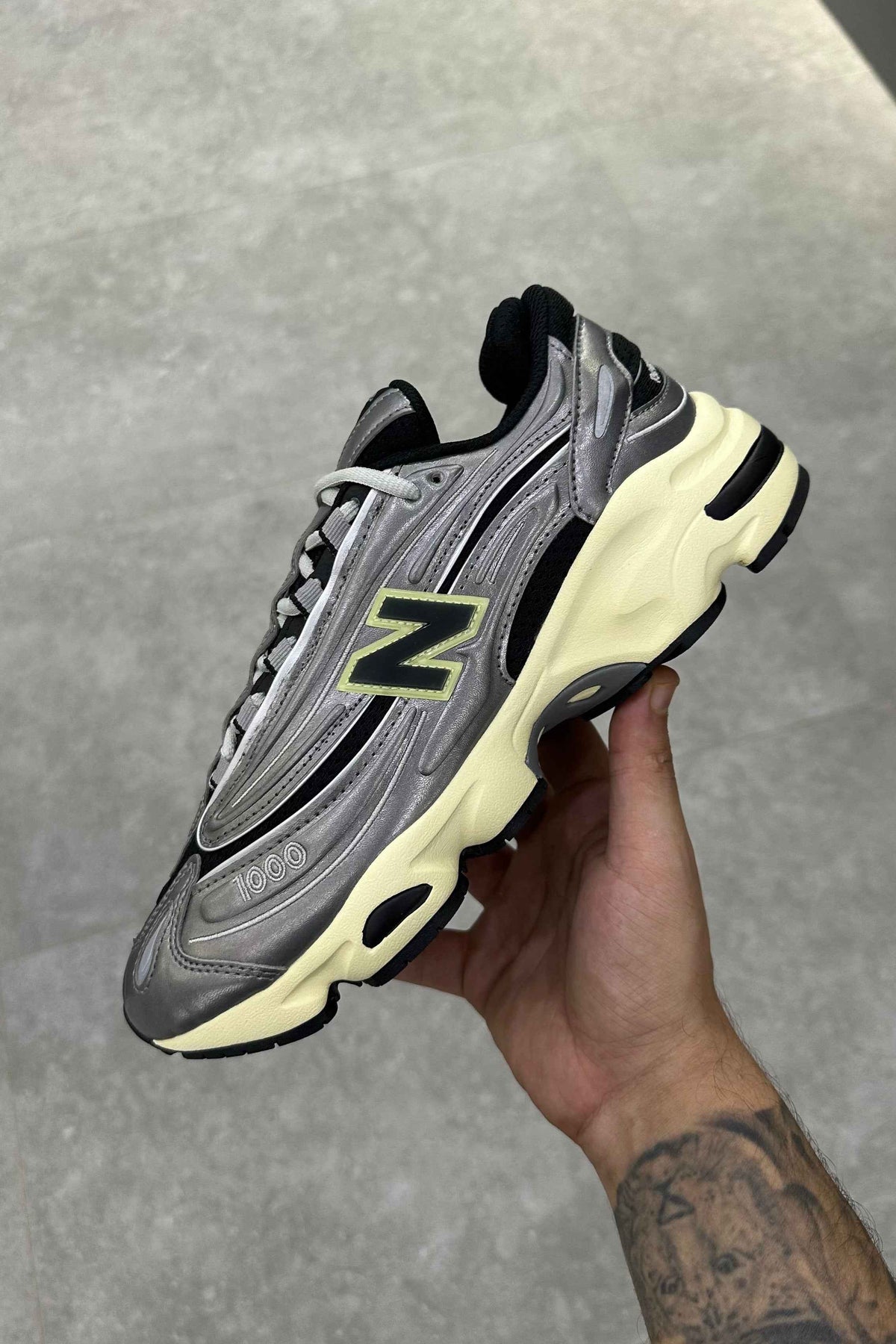 New Balance 1000 Silver Metallic