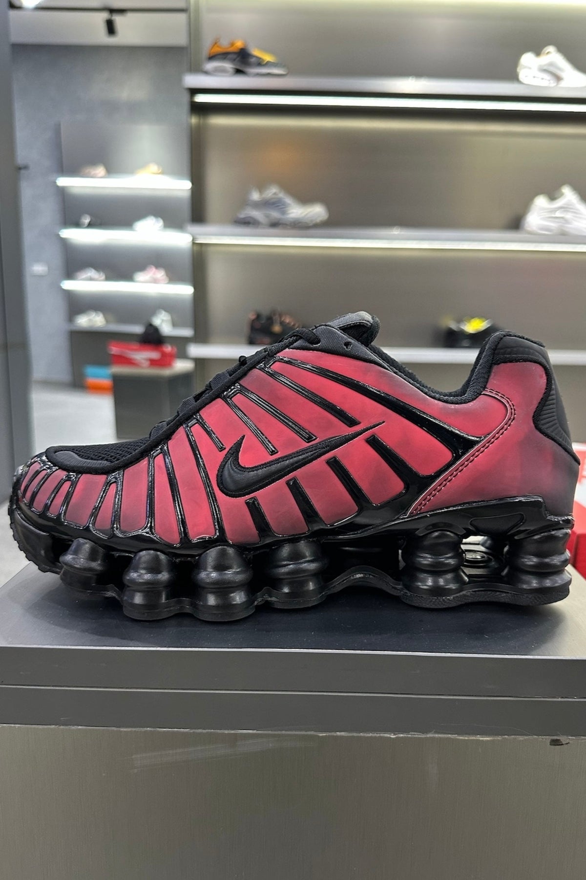 Nike Shox Thermoréactif - Red - MAGIC CITY