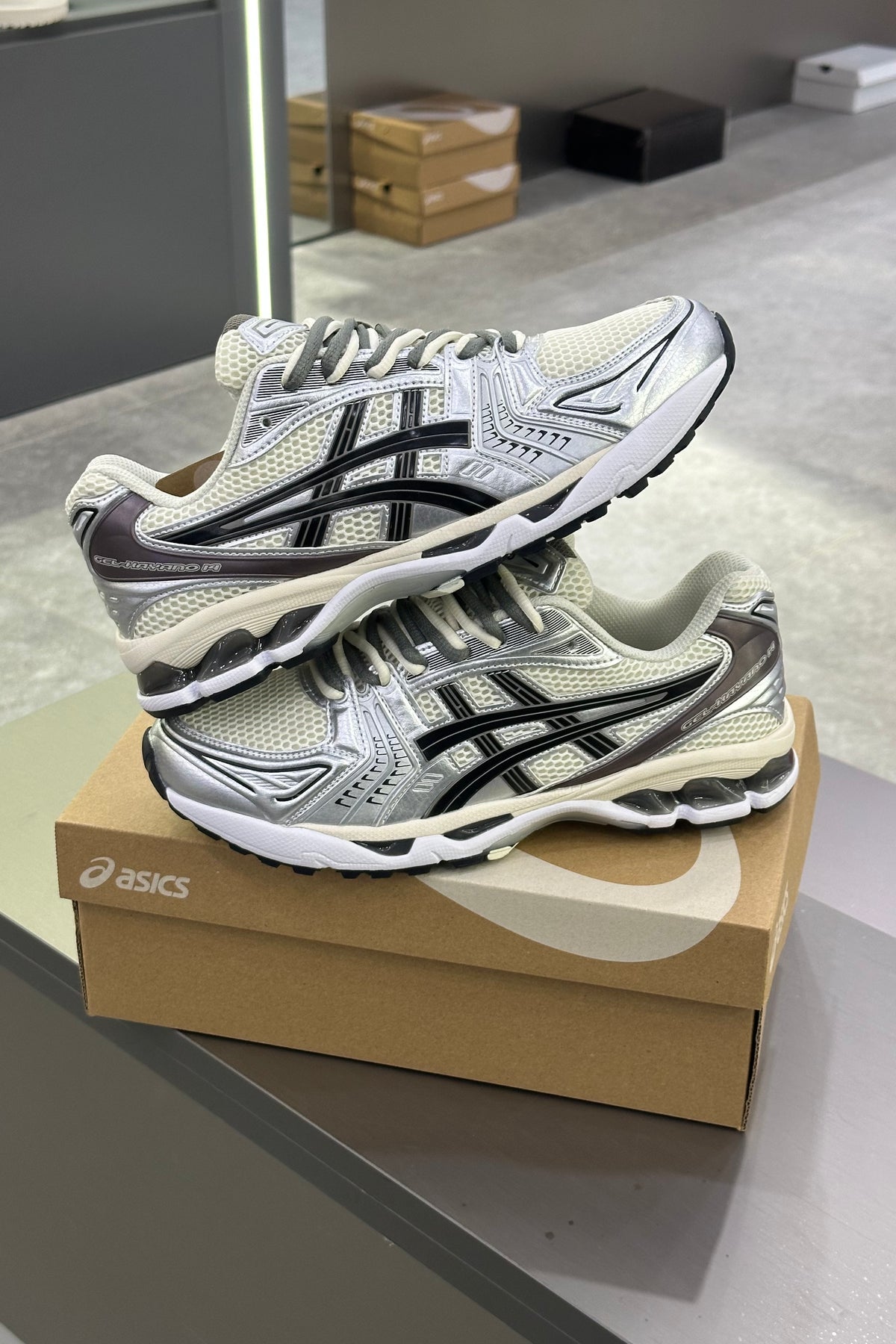 Asics GEL-KAYANO 14 - White/Midnight