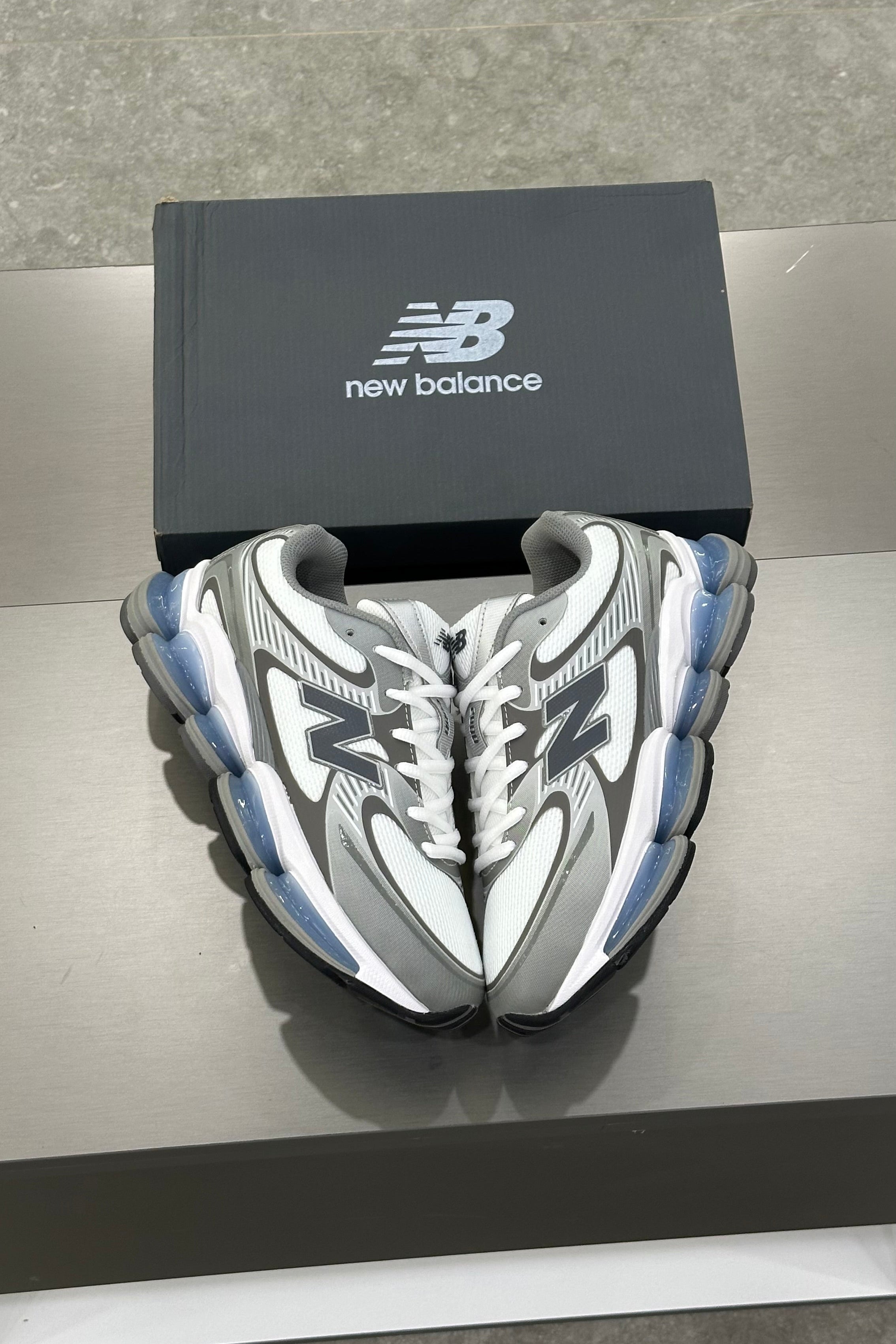 New Balance Abzorb 2000 White Grey Blue