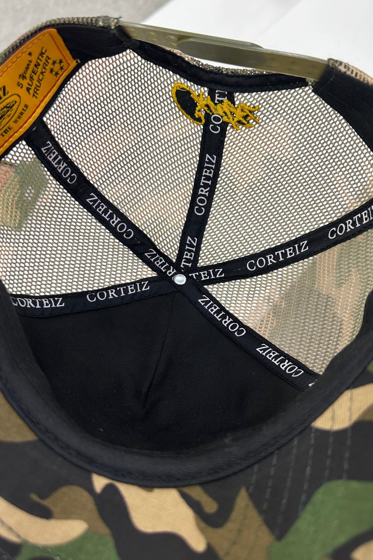 CORTEIZ 5 STARZ Alcatraz Trucker Hat – Camo Yellow - MAGIC CITY