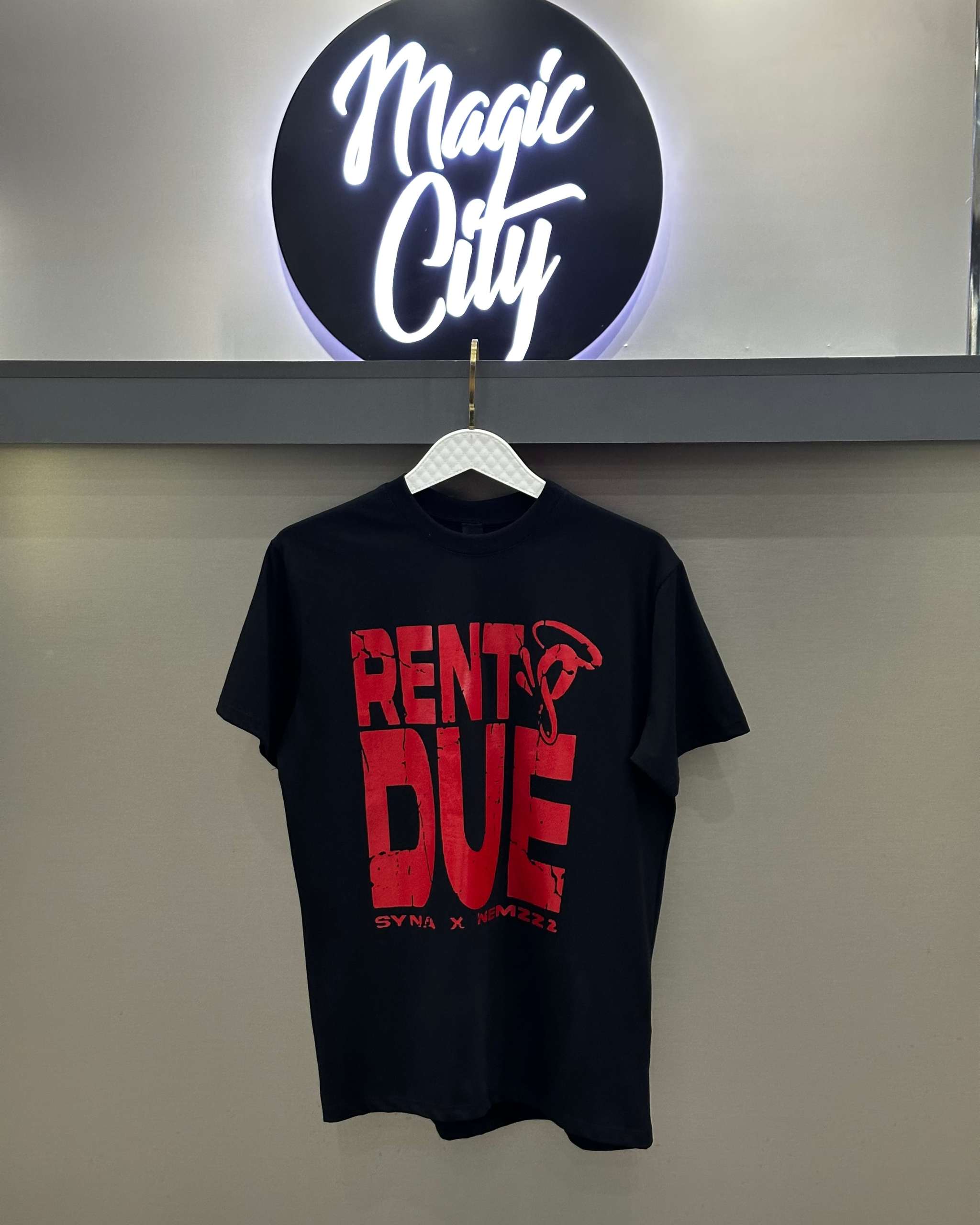 SYNA X NEMZZZ 24 HOURS DROP Tee - MAGIC CITY