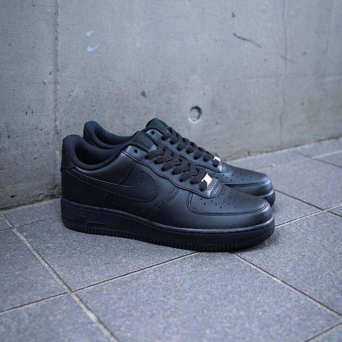 AF1 triple black - MAGIC CITY