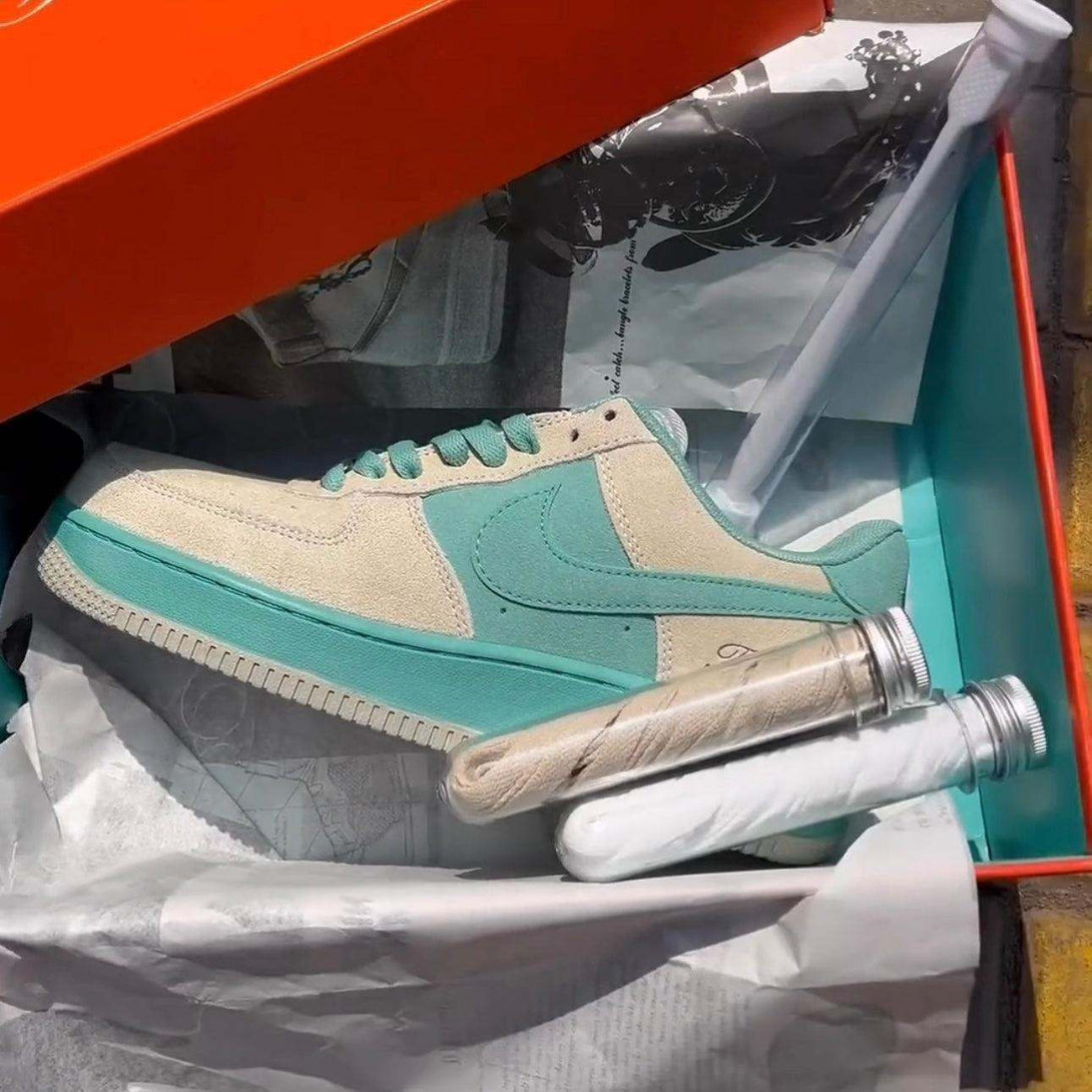 Air Force 1 Low Tiffany & Co. 1837 [FRIENDS/Family] - MAGIC CITY