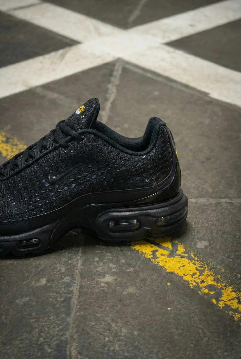 Nike Air Max Plus VII Triple Black
