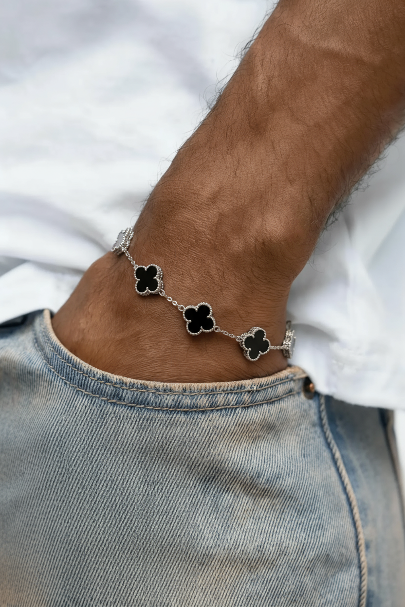 Van Cleef & Arpels Silver and black 5 Motif Alhambra - Stainless Steel