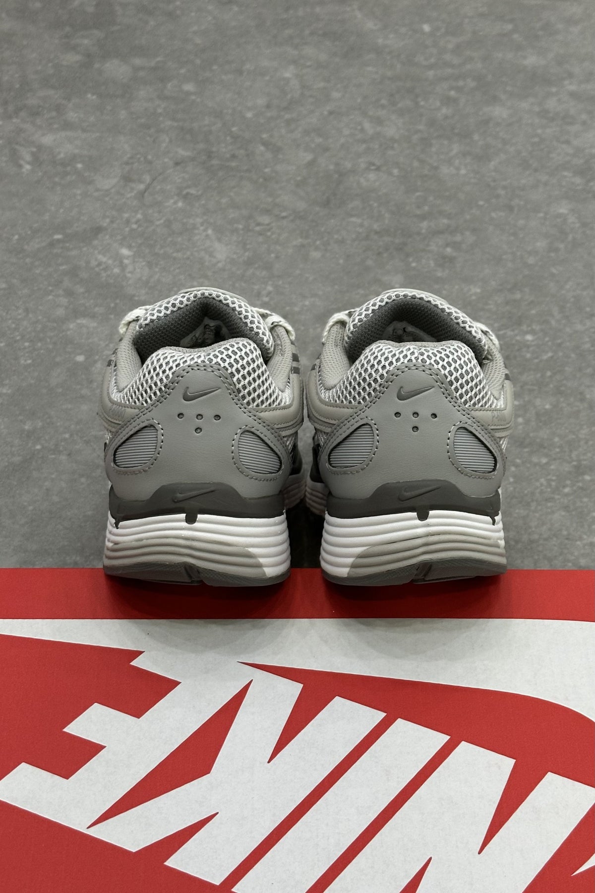 Nike P-6000 Flat Pewter - rear view