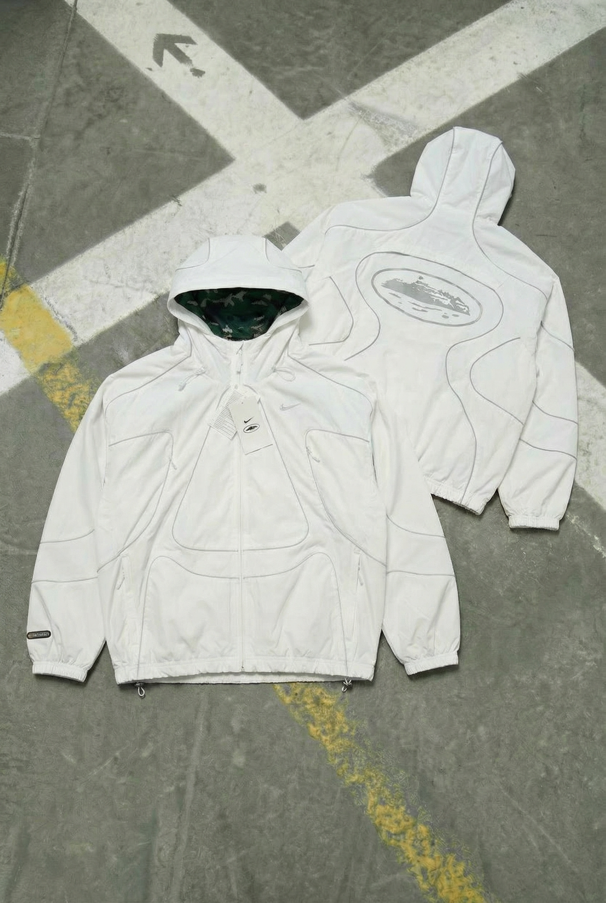 Corteiz × Nike NRG Onyx Tracksuit - WHITE