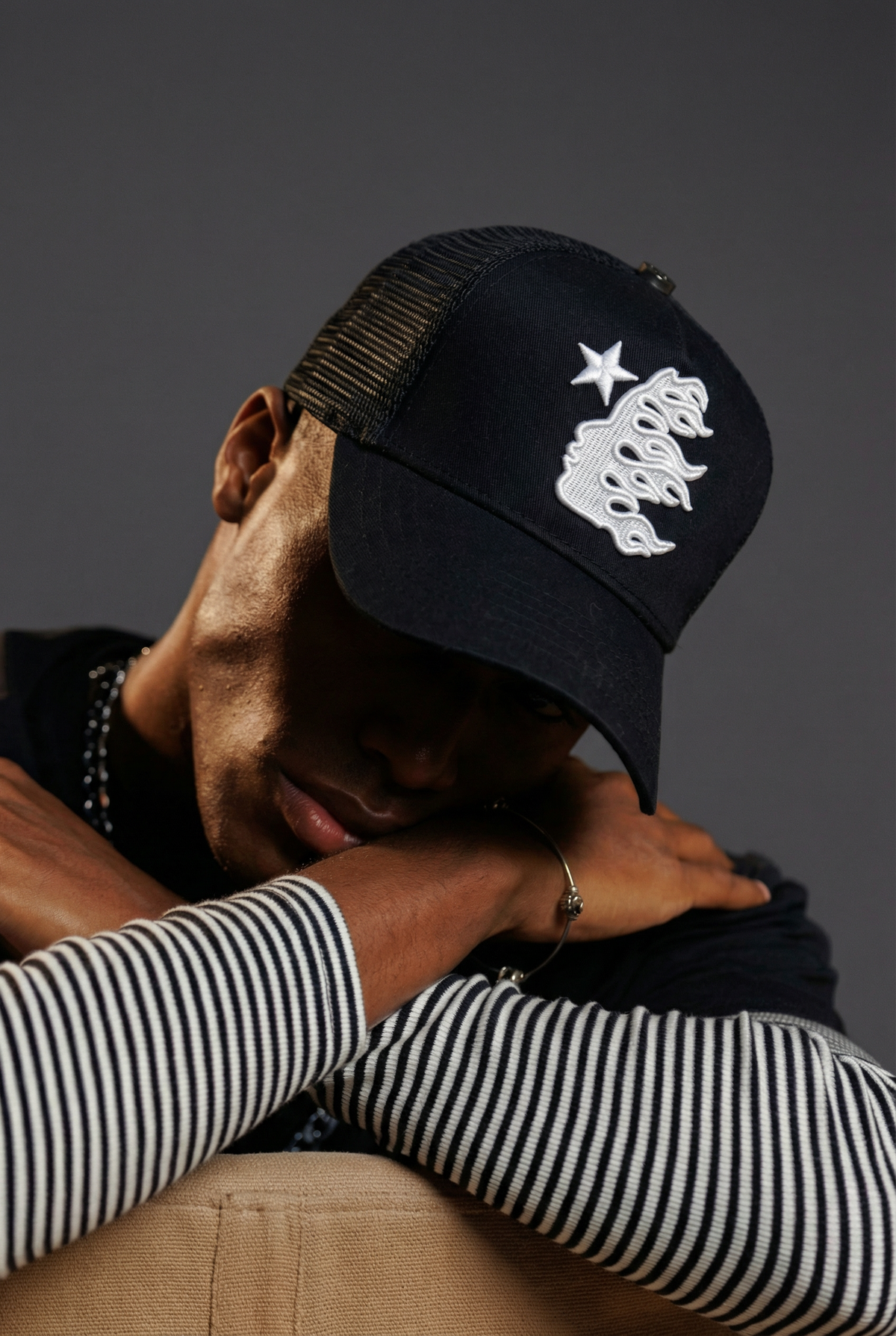 HELLSTAR Rhinestone Logo Cap | White Black