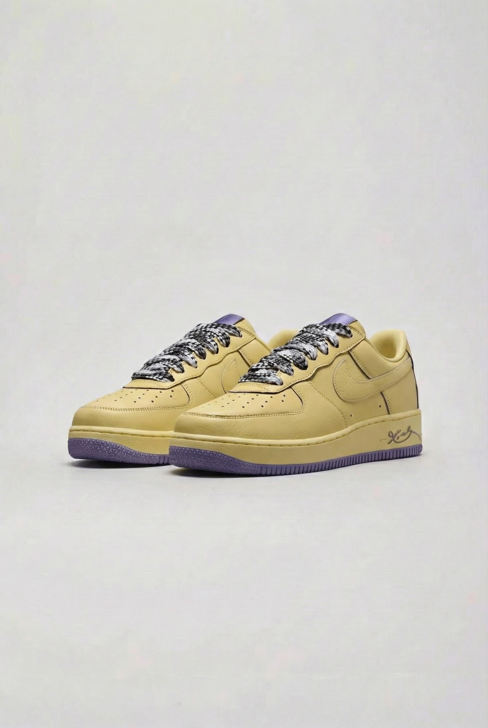 Kobe Bryant x Nike AF1 - Soft Yellow