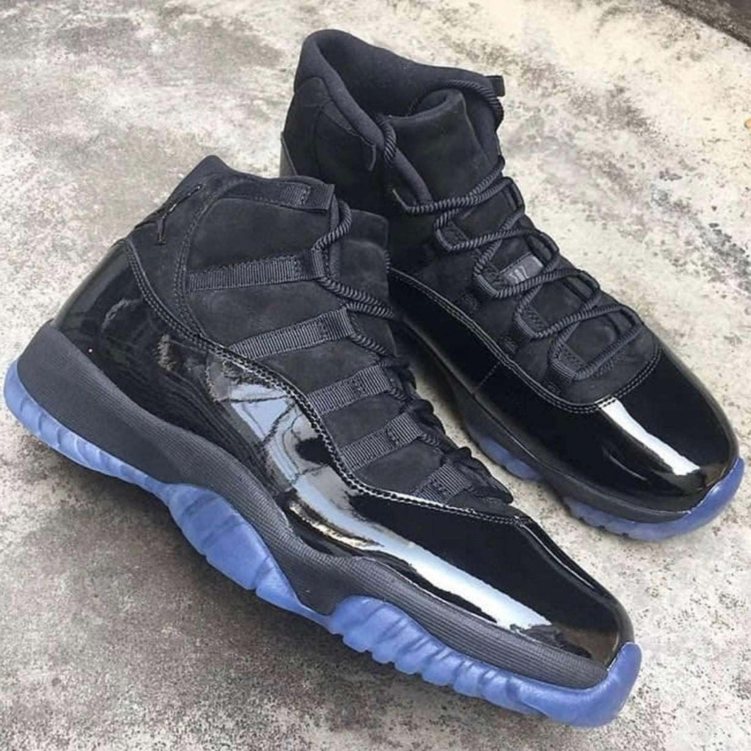 JORDAN 11 CAP AND GOWN