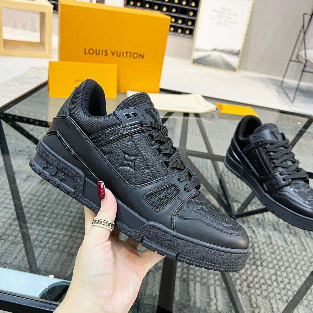 LV TRAINER BLACK LEATHER - MAGIC CITY