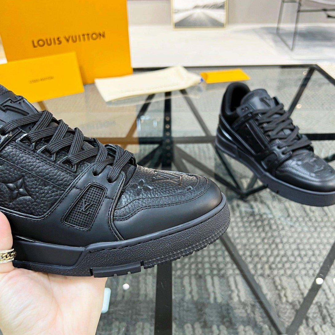 LV TRAINER BLACK LEATHER - MAGIC CITY