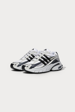 Pharrell Williams x Adidas Adistar Jellyfish – Solid Grey/Core Black/Clear Onix – studio