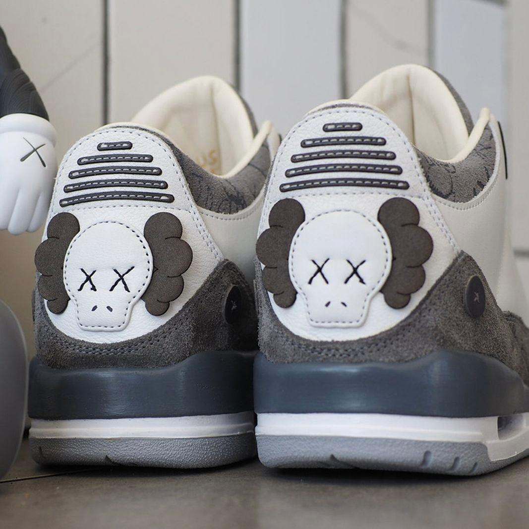 Nike Air Jordan 3 X Kaws