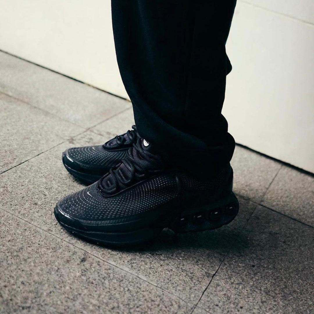 Nike Air Max Dn Black Dark Smoke Grey - MAGIC CITY