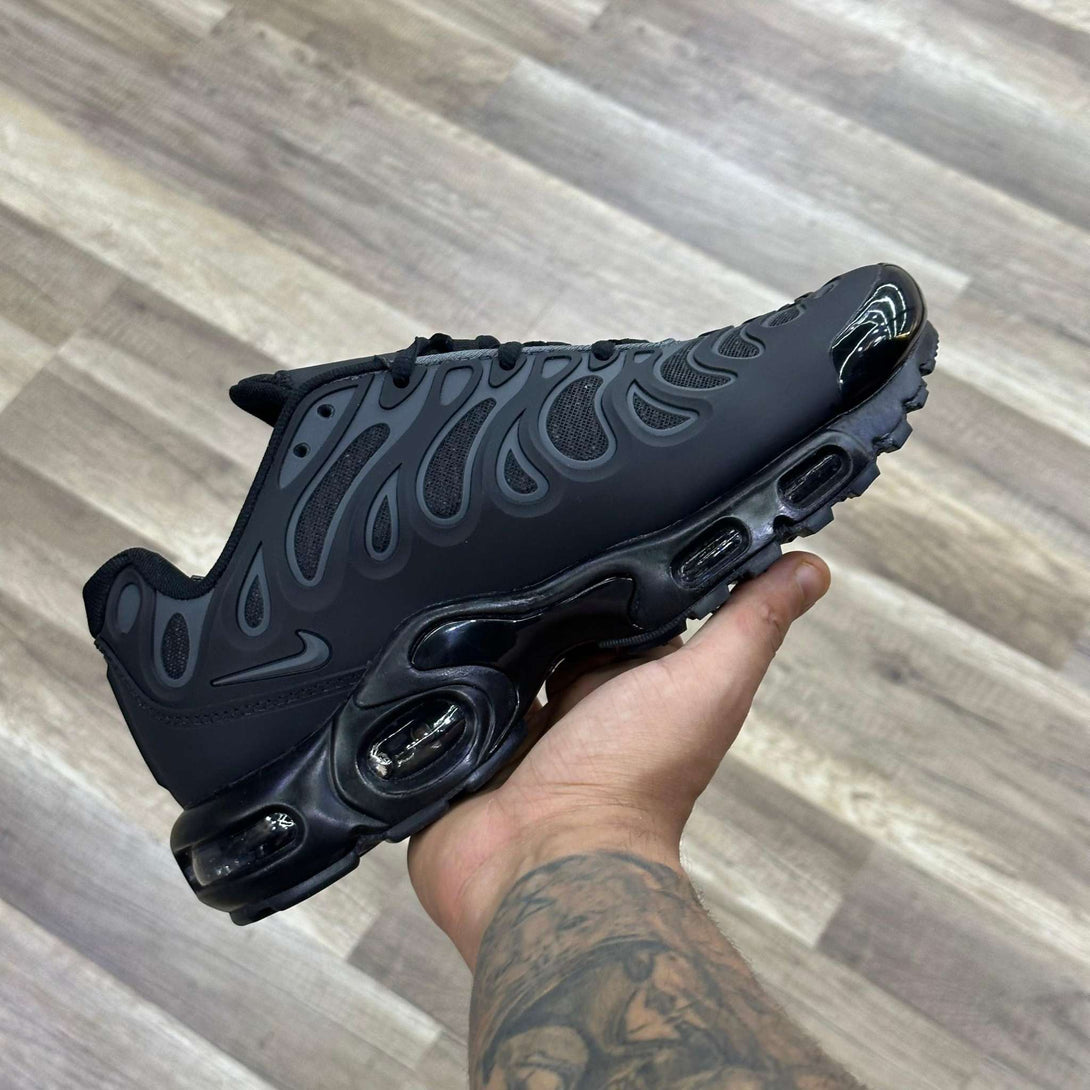 Nike Air Max Plus Drift "Triple Black" - MAGIC CITY