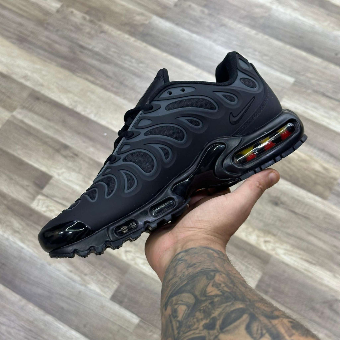 Nike Air Max Plus Drift "Triple Black" - MAGIC CITY