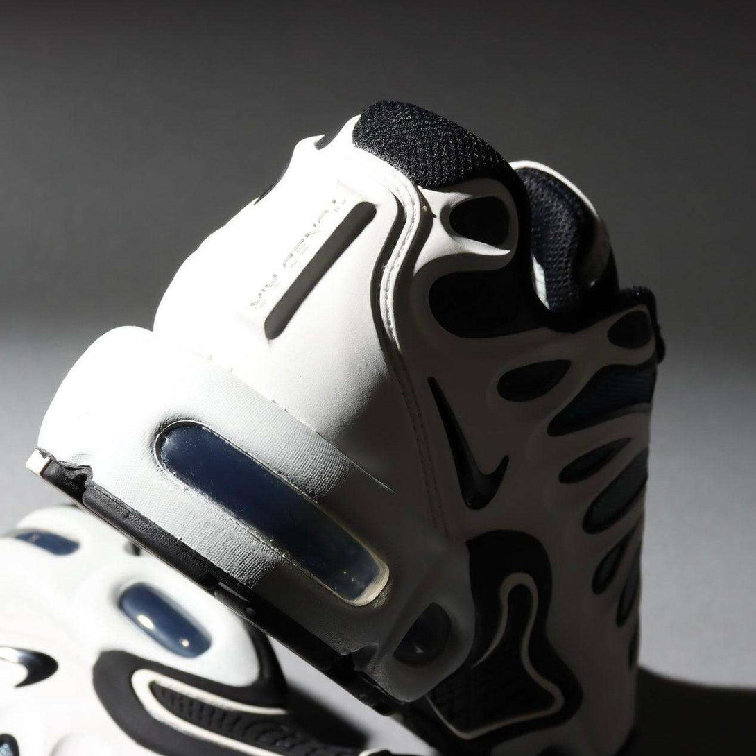 Nike Air Max Plus Drift "White/Black" - MAGIC CITY