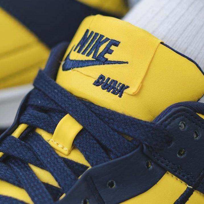 Nike Dunk Low Disrupt 2 Michigan - MAGIC CITY