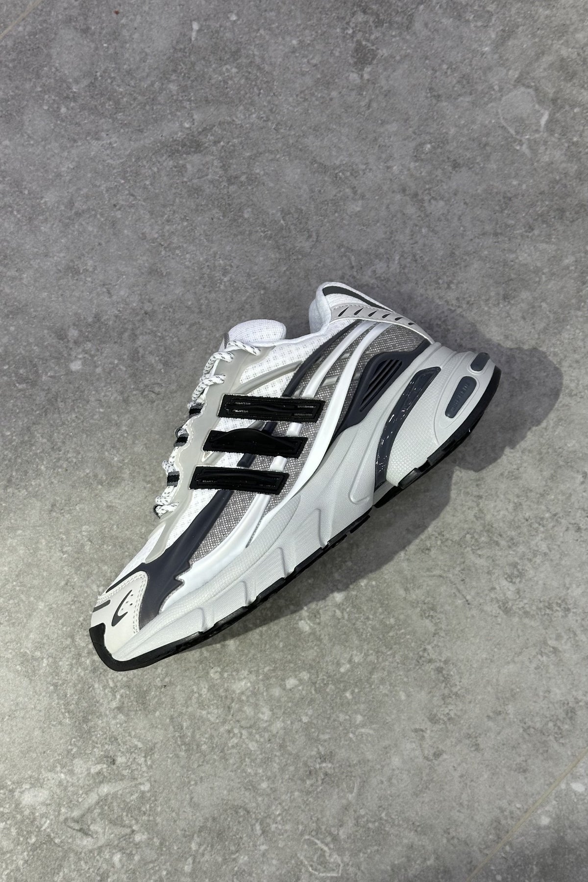 Pharrell Williams x Adidas Adistar Jellyfish – Solid Grey/Core Black/Clear Onix – side view