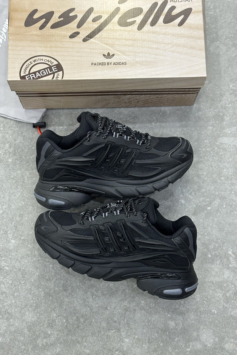 Pharrell Williams x Adidas Adistar Jellyfish – Triple Black – pair with box
